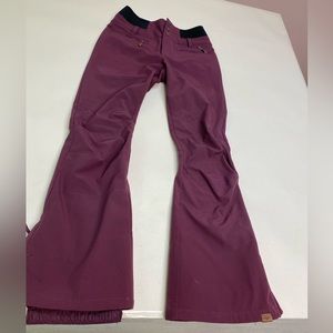 NWT ROXY Raising High Technical Ski / Snow Pants, Size M, maroon/merlot